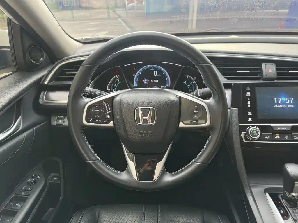 Honda Civic 2019 — фото 16