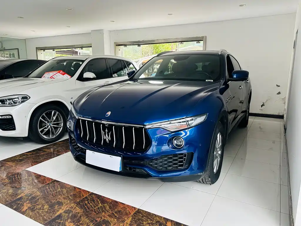 Maserati Levante 2018 — фото 1