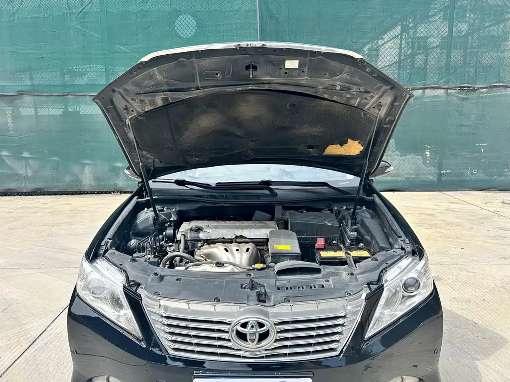Toyota Camry 2013 — фото 15