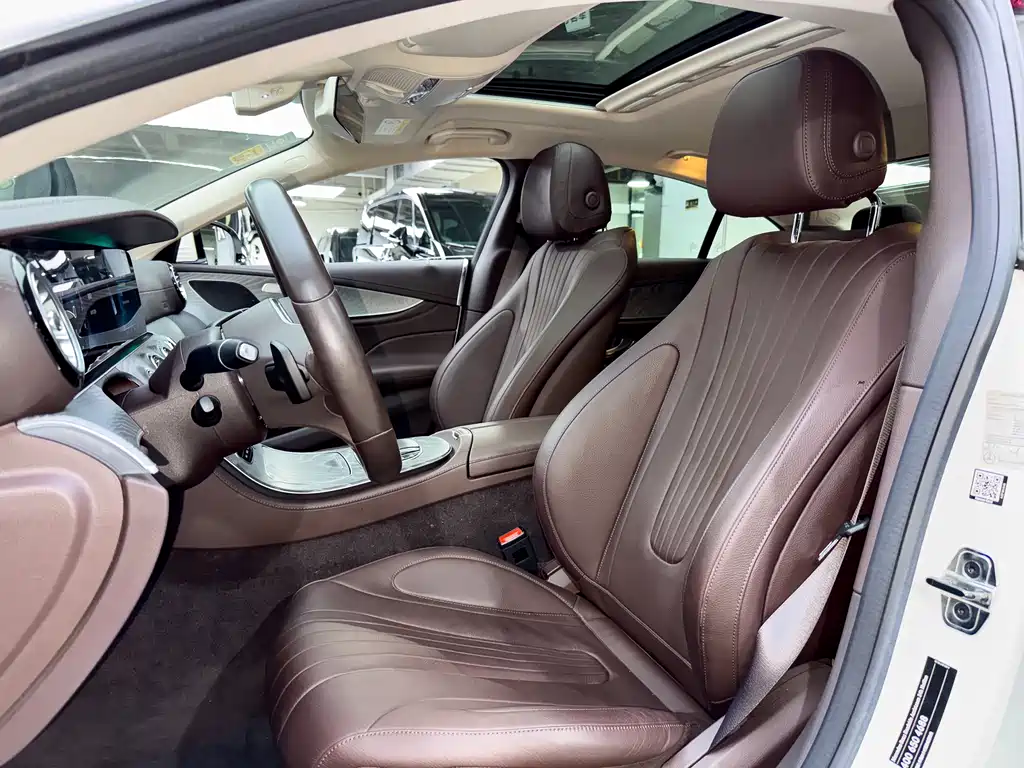 Mercedes-Benz CLS 2020 — фото 13