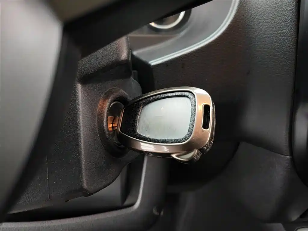Jeep Compass 2015 — фото 19