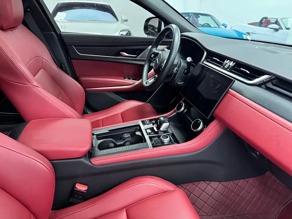 Jaguar XFL 2023 — фото 17