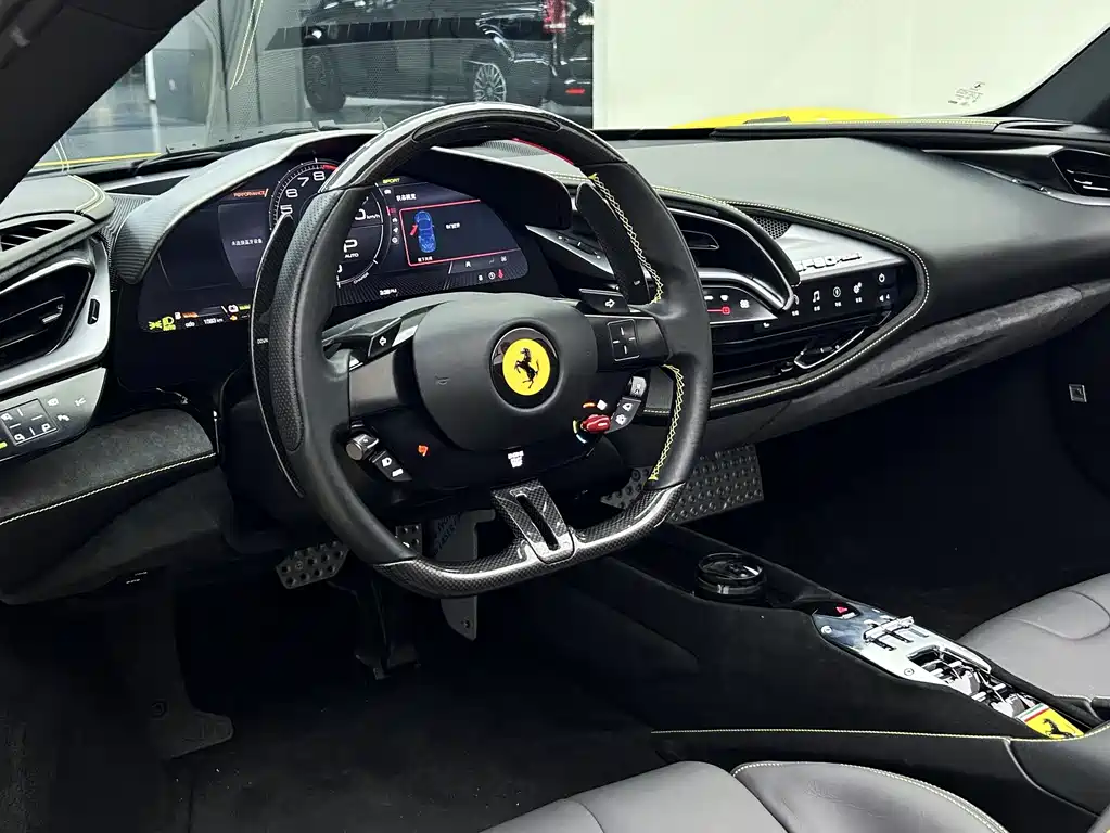 Ferrari SF90 2022 — фото 15