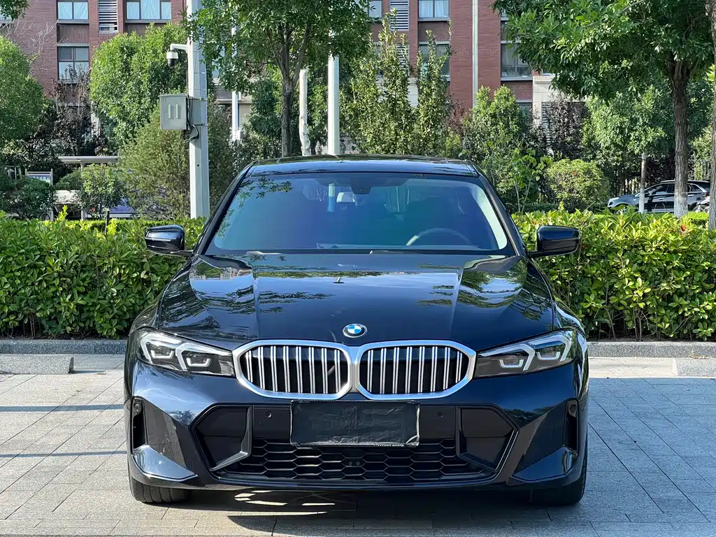 BMW 3 Series 2023
