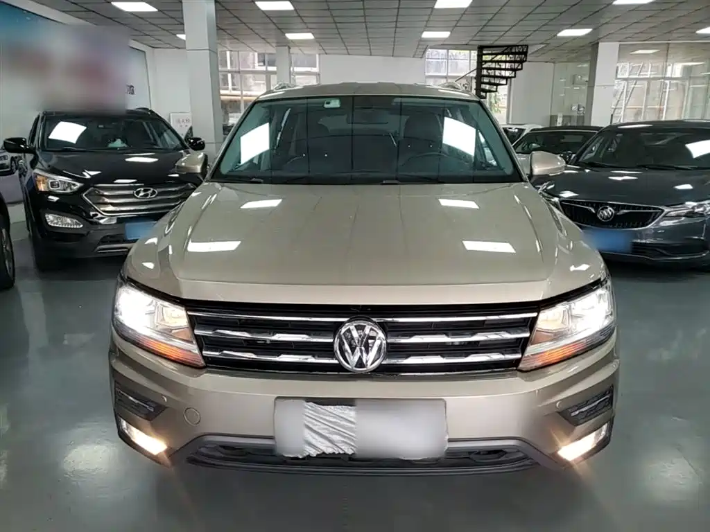 Volkswagen Tiguan L 2018 — фото 3