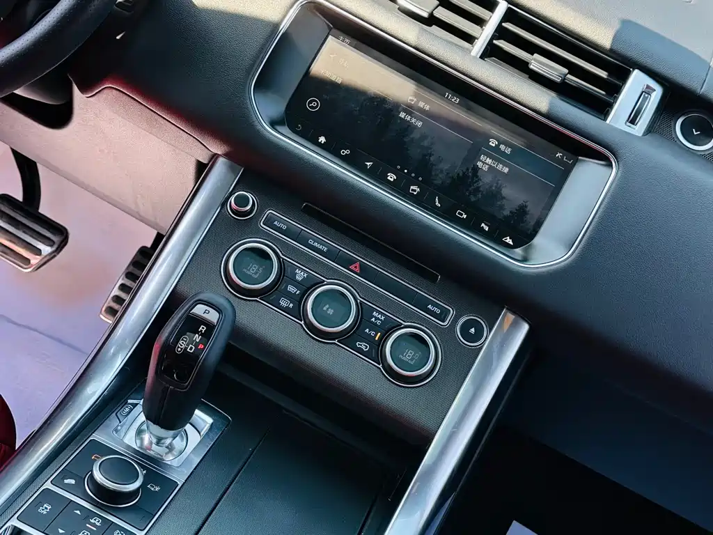 Land Rover Sport 2017 — фото 22