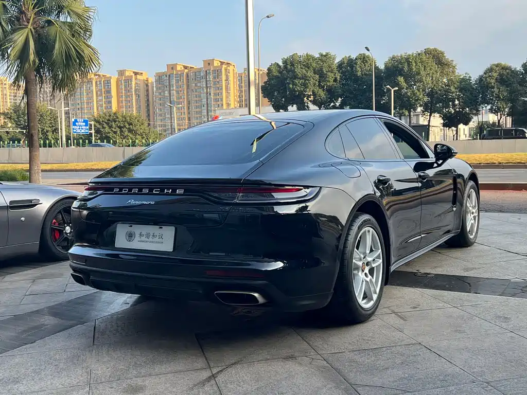 Porsche Panamera 2021 — фото 15