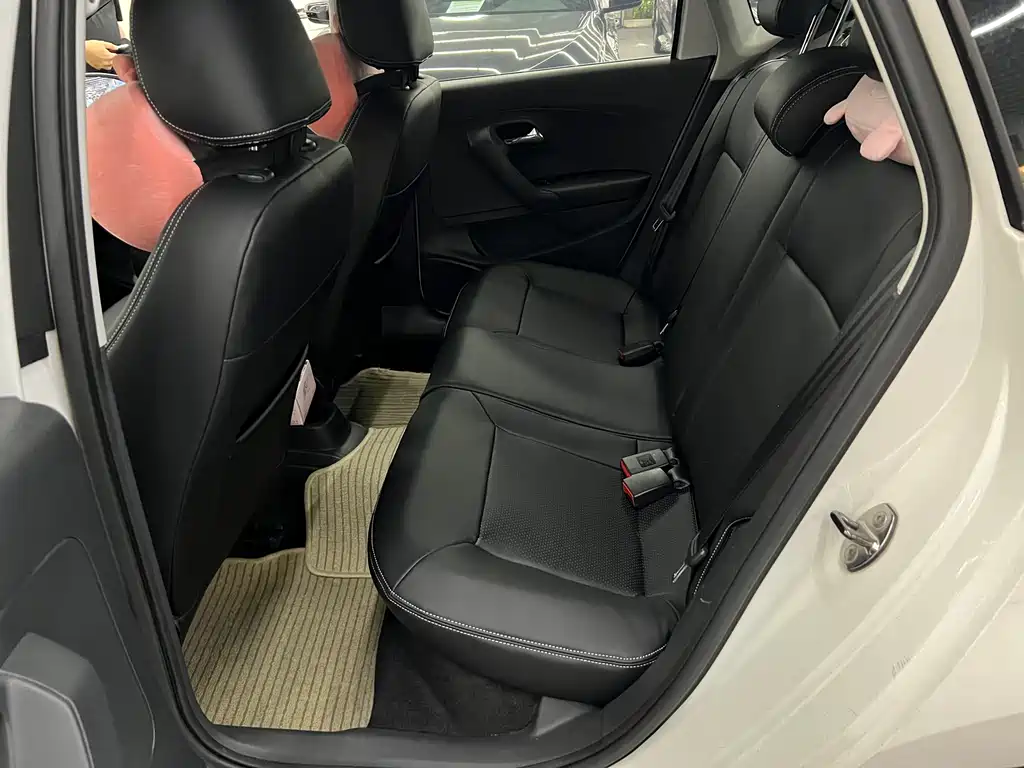Volkswagen Polo 2016