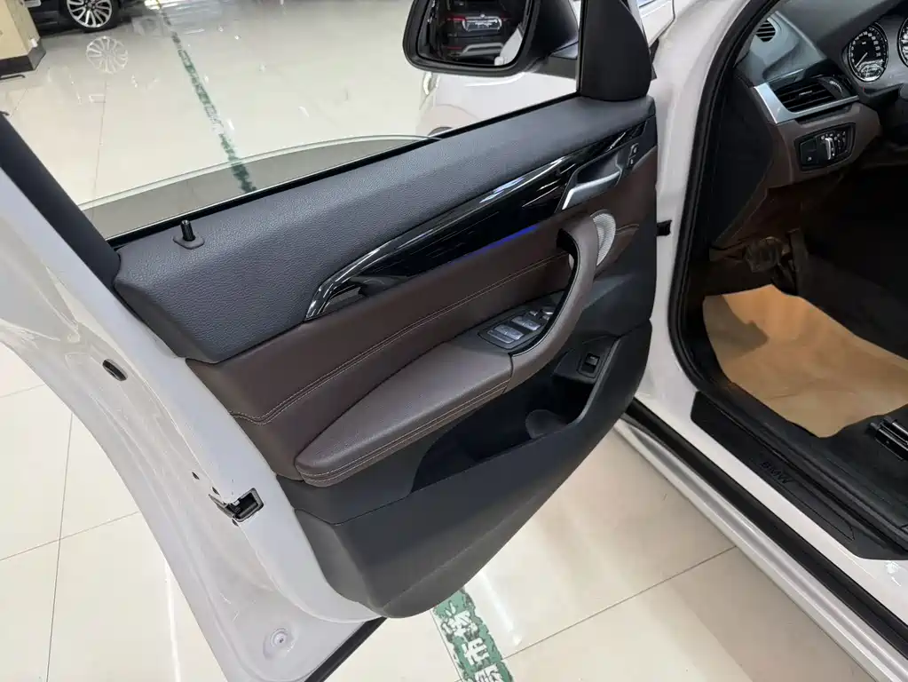 BMW X1 2022 — фото 12