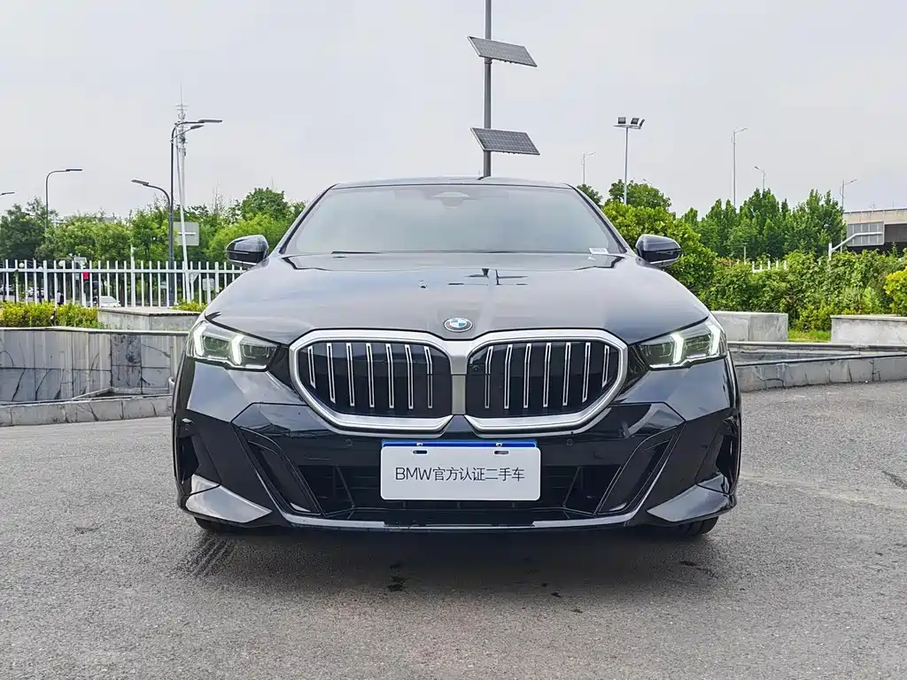 BMW 5 Series 2026