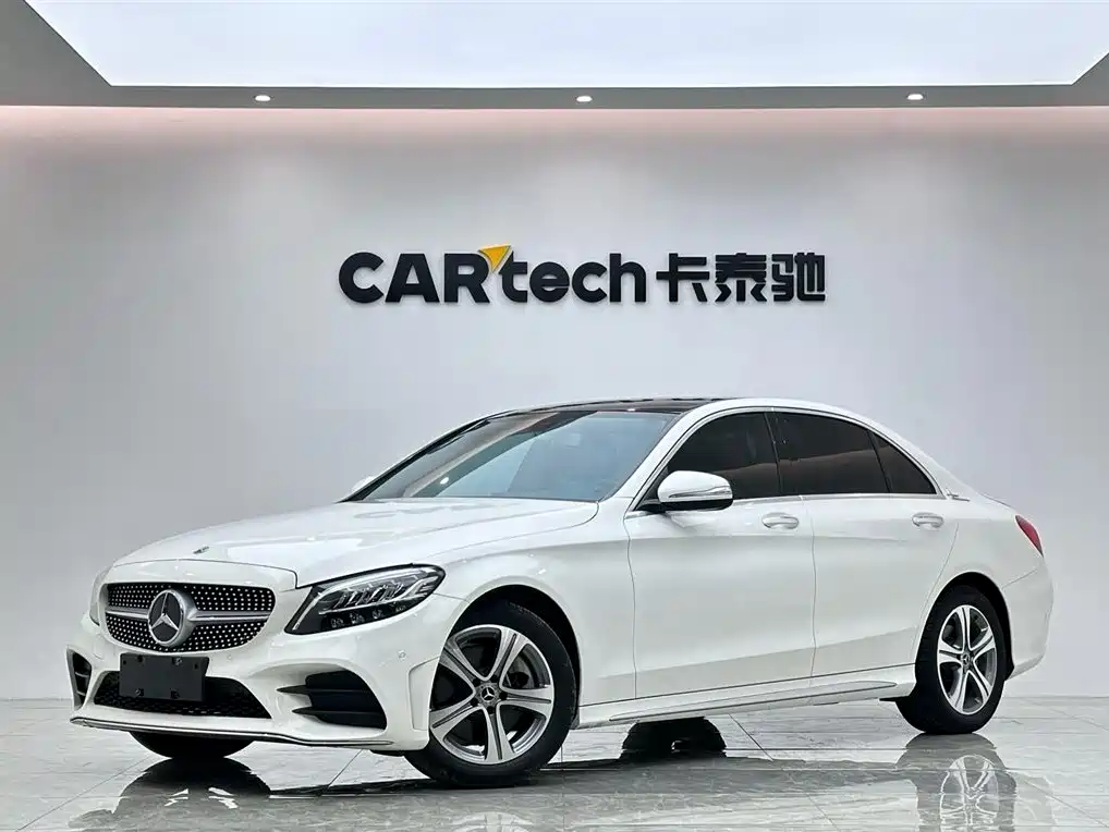 Mercedes-Benz C-Class 2019 — фото 1