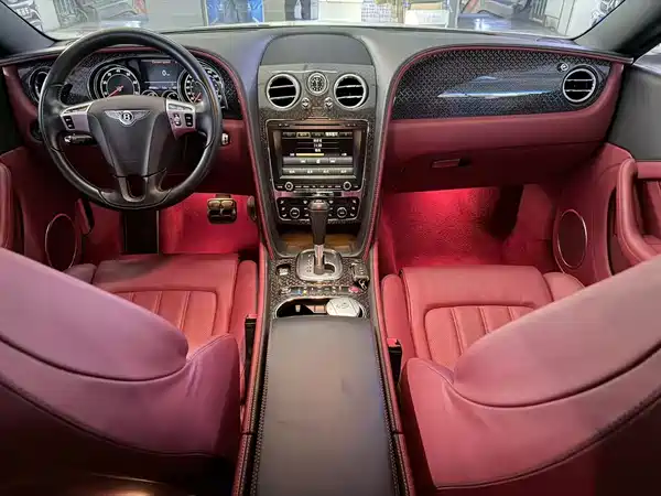Bentley Continental 2012