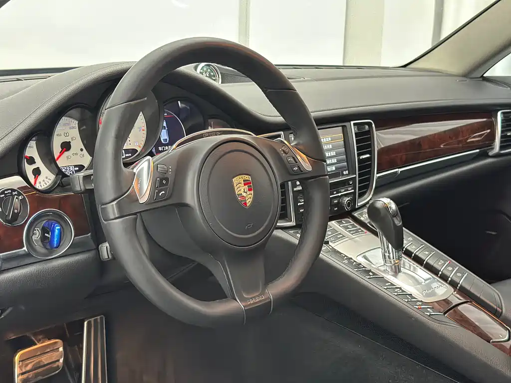 Porsche Panamera 2013 — фото 19