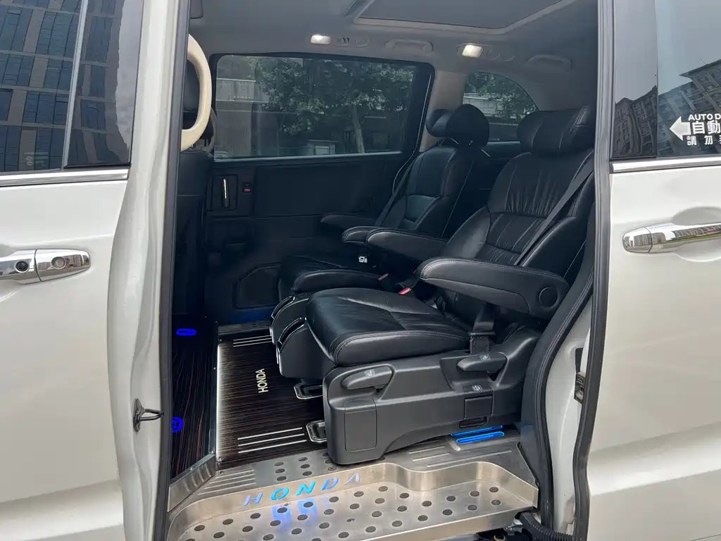 Honda Odyssey 2019 — фото 16