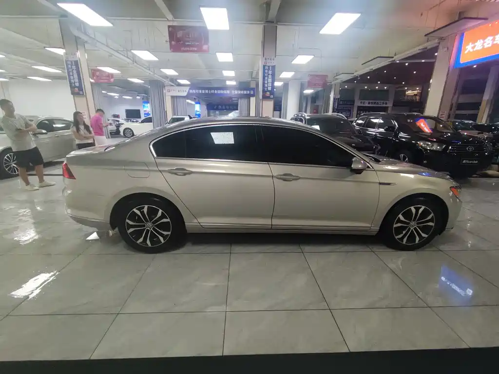 Volkswagen Magotan 2020