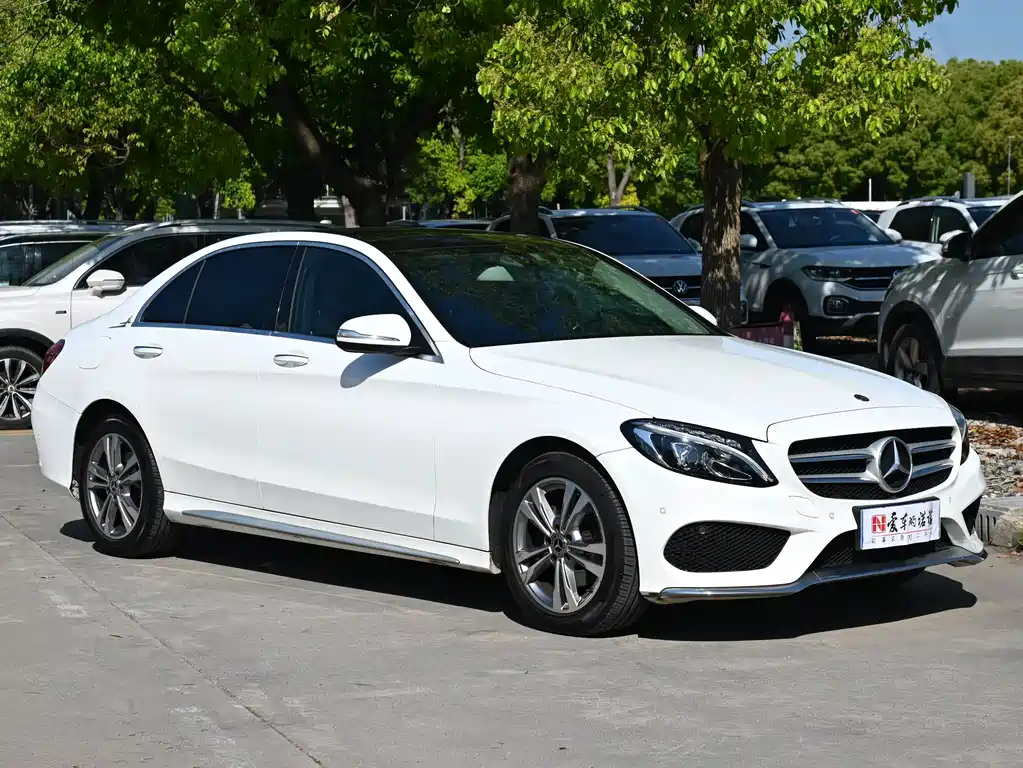 Mercedes-Benz C-Class 2018 — фото 8