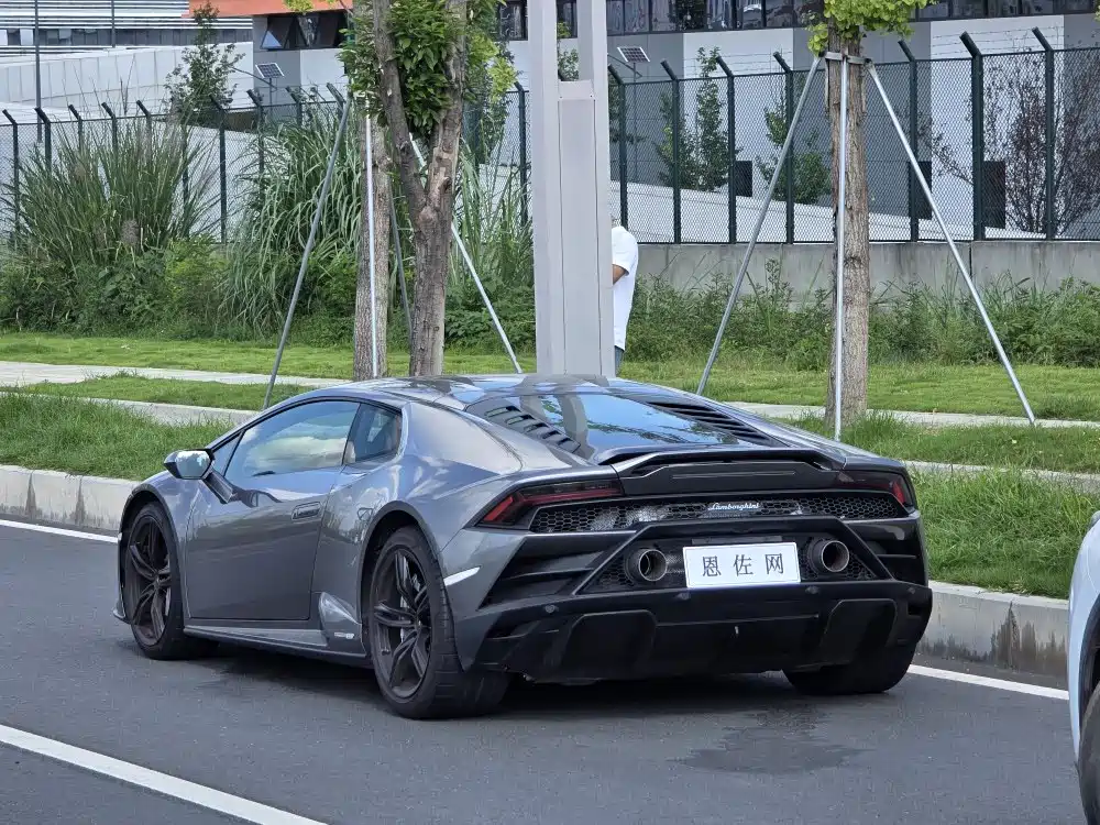Lamborghini Huracán 2023 — фото 10