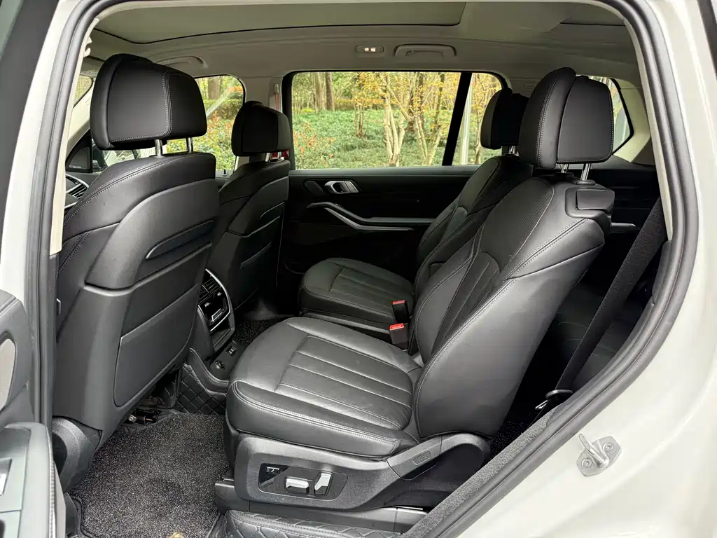 BMW X7 2022 — фото 10