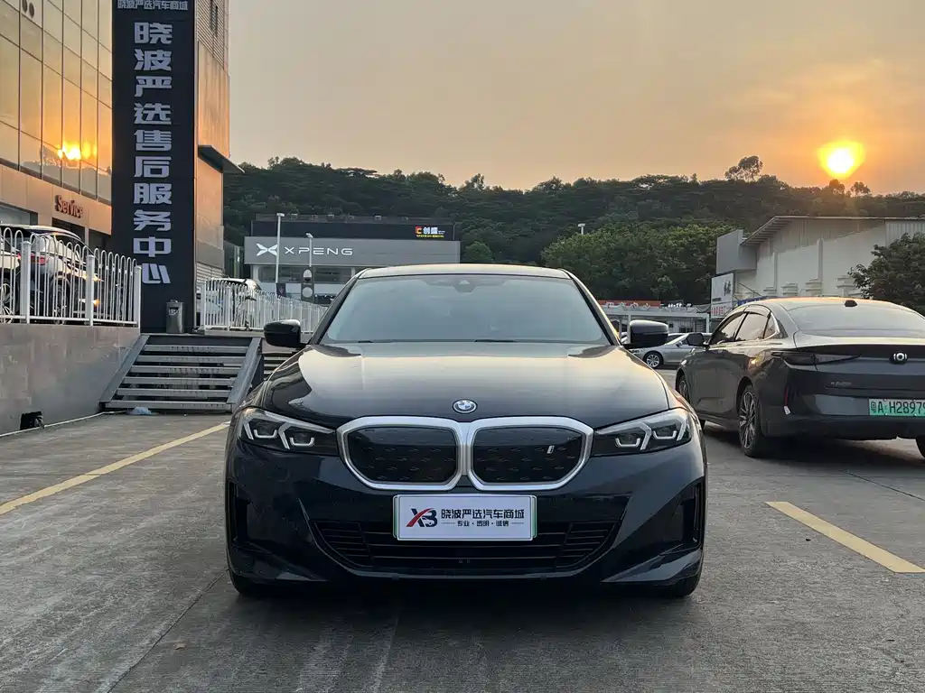 BMW i3 2024