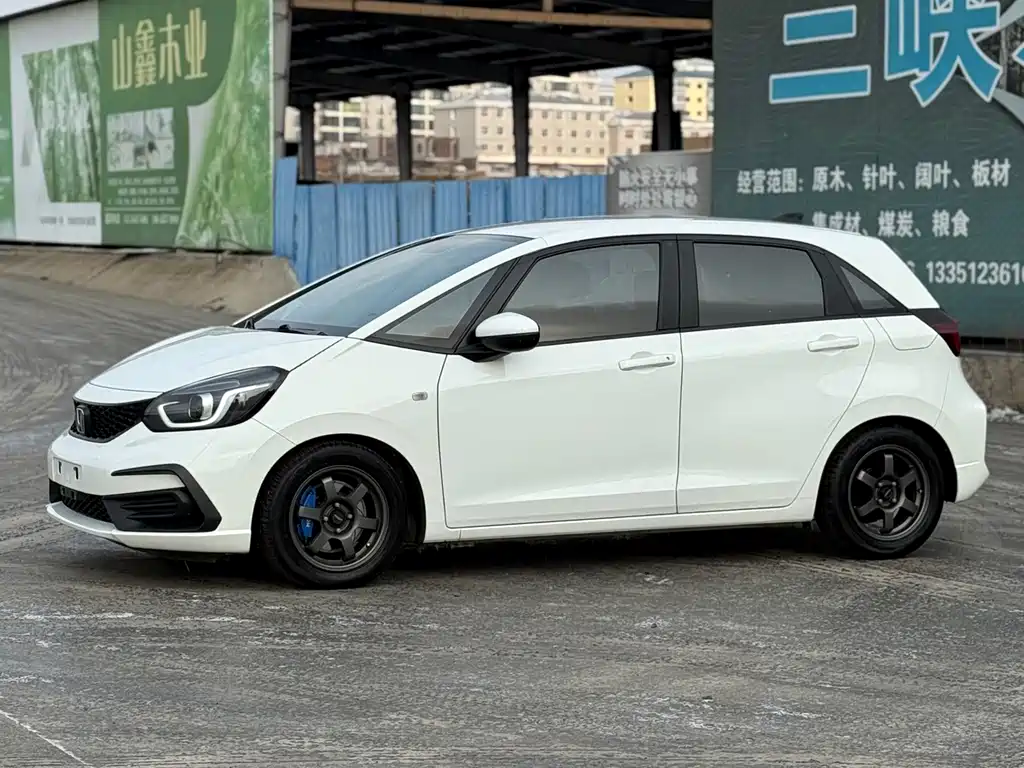 Honda Fit 2022 — фото 3