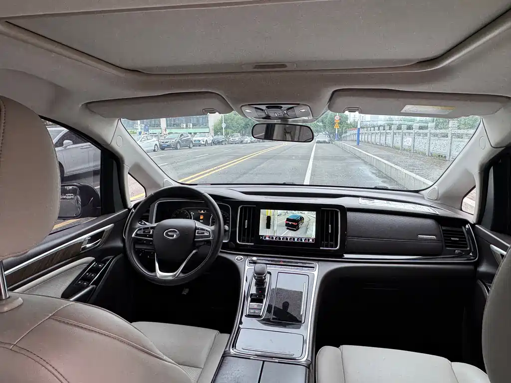 GAC Motor Trumpchi M8 2022 — фото 8