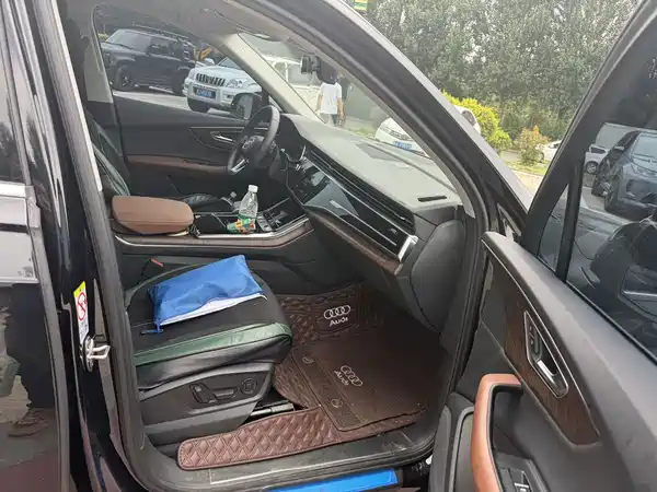 Audi Q7 2021
