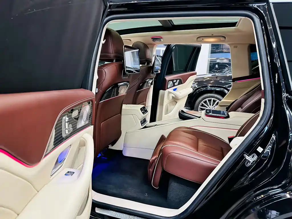 Mercedes-Benz GLS 2023 — фото 8