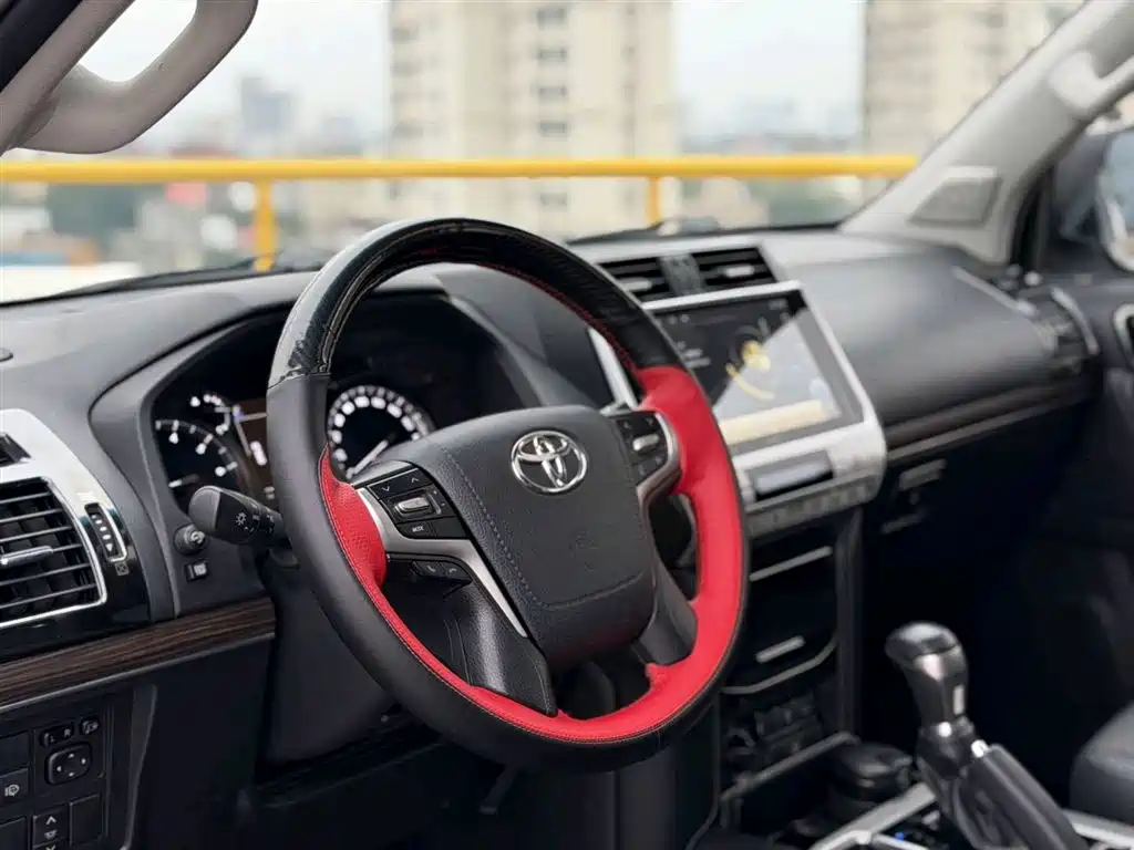 Toyota Prado 2019 — фото 13
