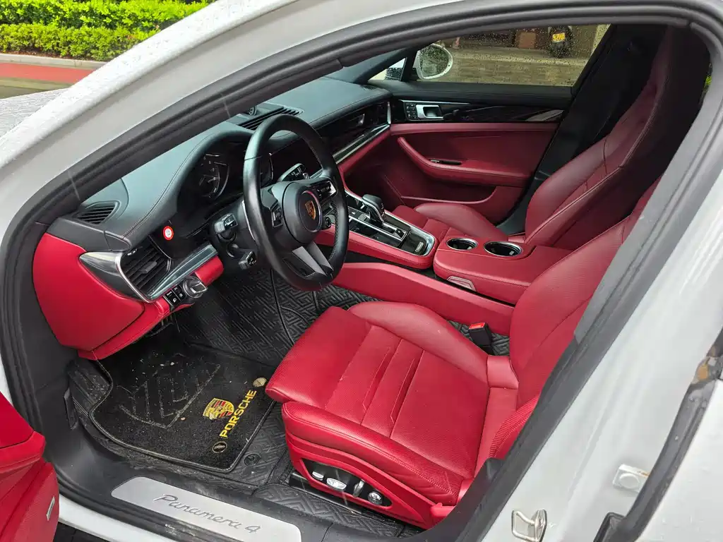 Porsche Panamera Hybrid 2021