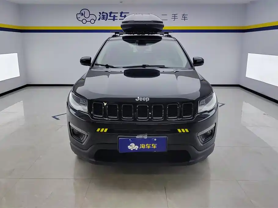 Jeep Compass 2019 — фото 2