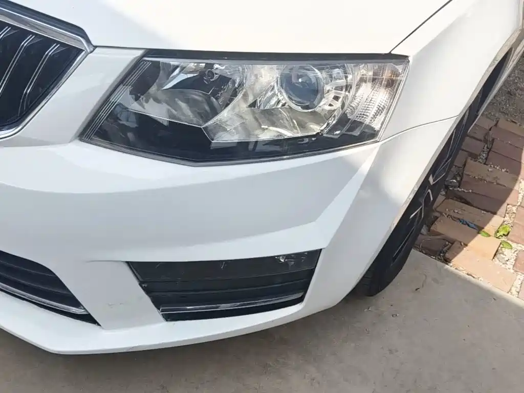 Skoda Octavia 2017 — фото 24