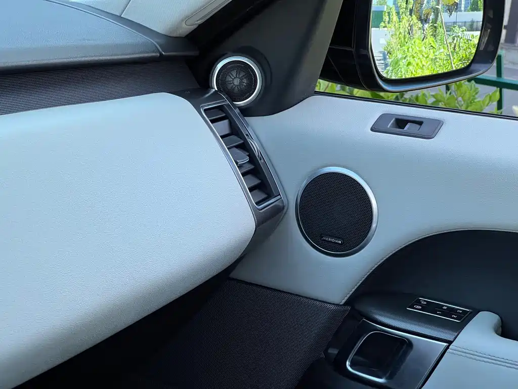 Land Rover Range Rover Sport 2015 — фото 14