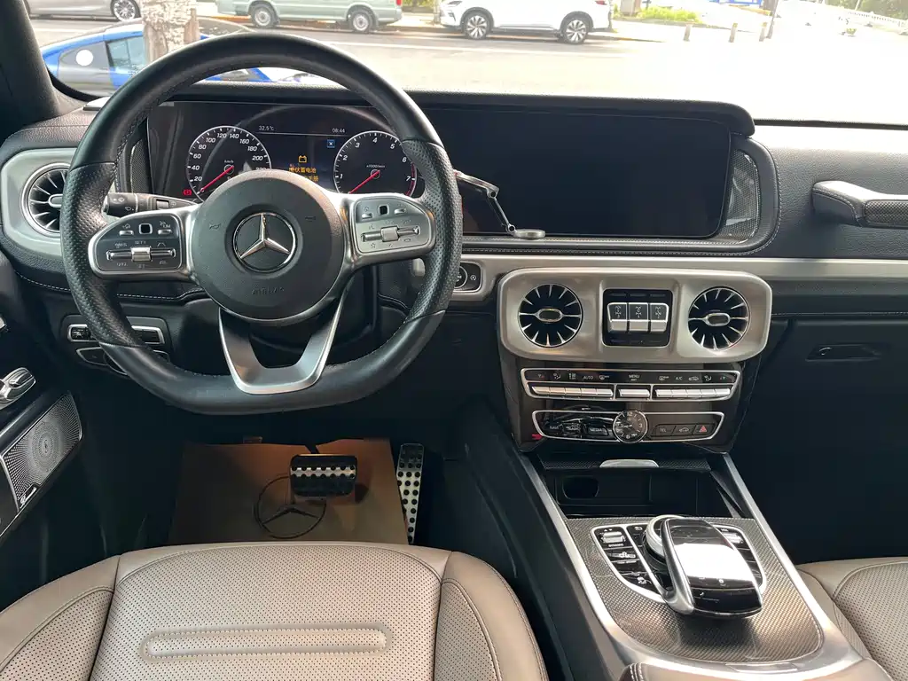 Mercedes-Benz G-Class 2022 — фото 12