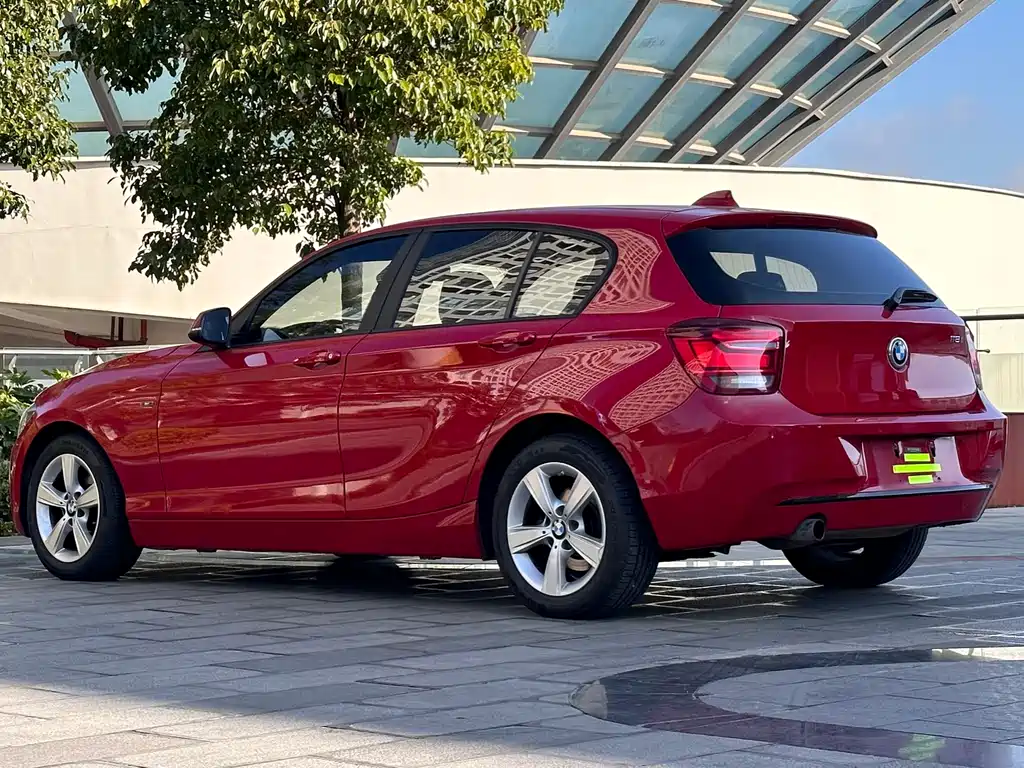 BMW 1 Series 2014 — фото 11