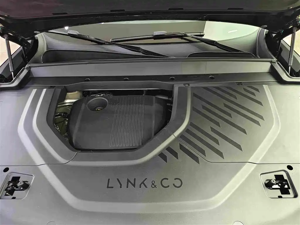 Lynk & Co 900 2025 — фото 16