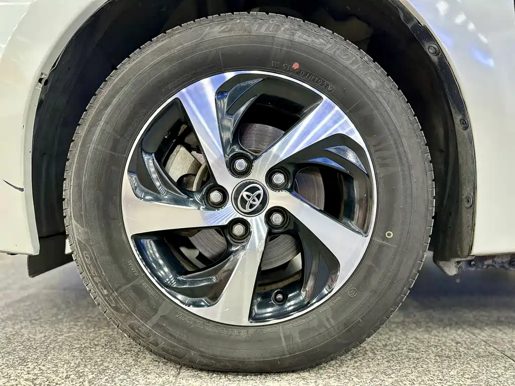 Toyota Levin 2018 — фото 17