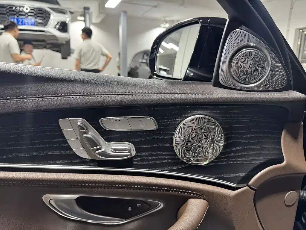 Mercedes-Benz E-Class 2022