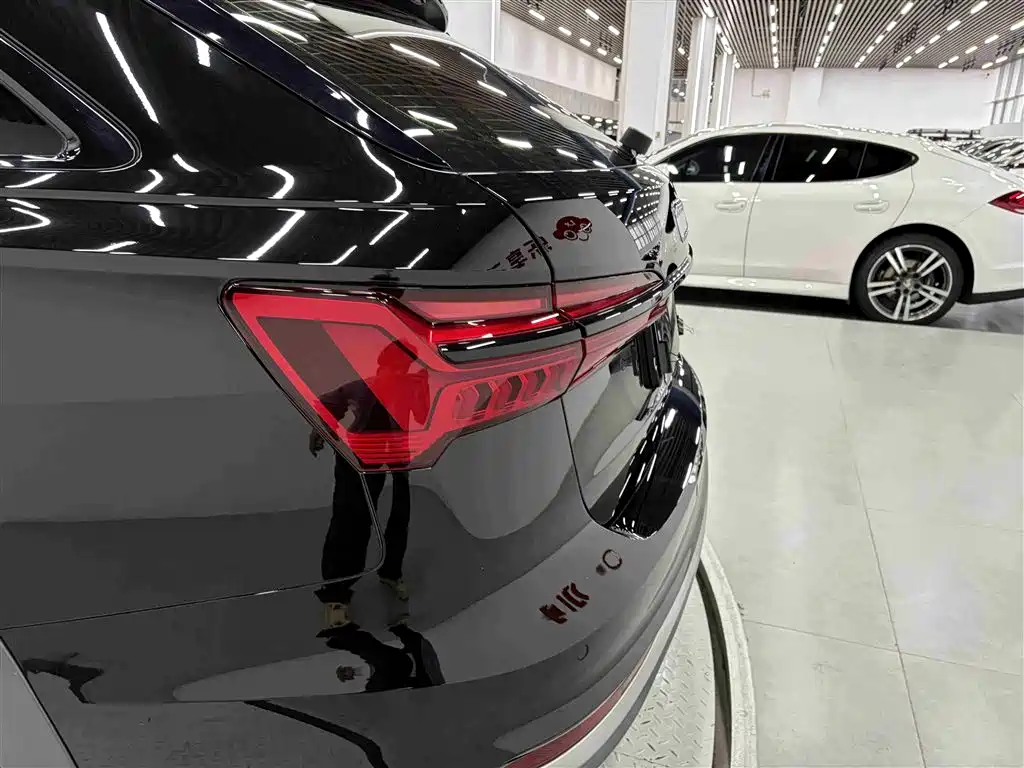 Audi A6 2021 — фото 23