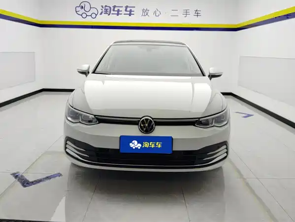 Volkswagen Golf 2021