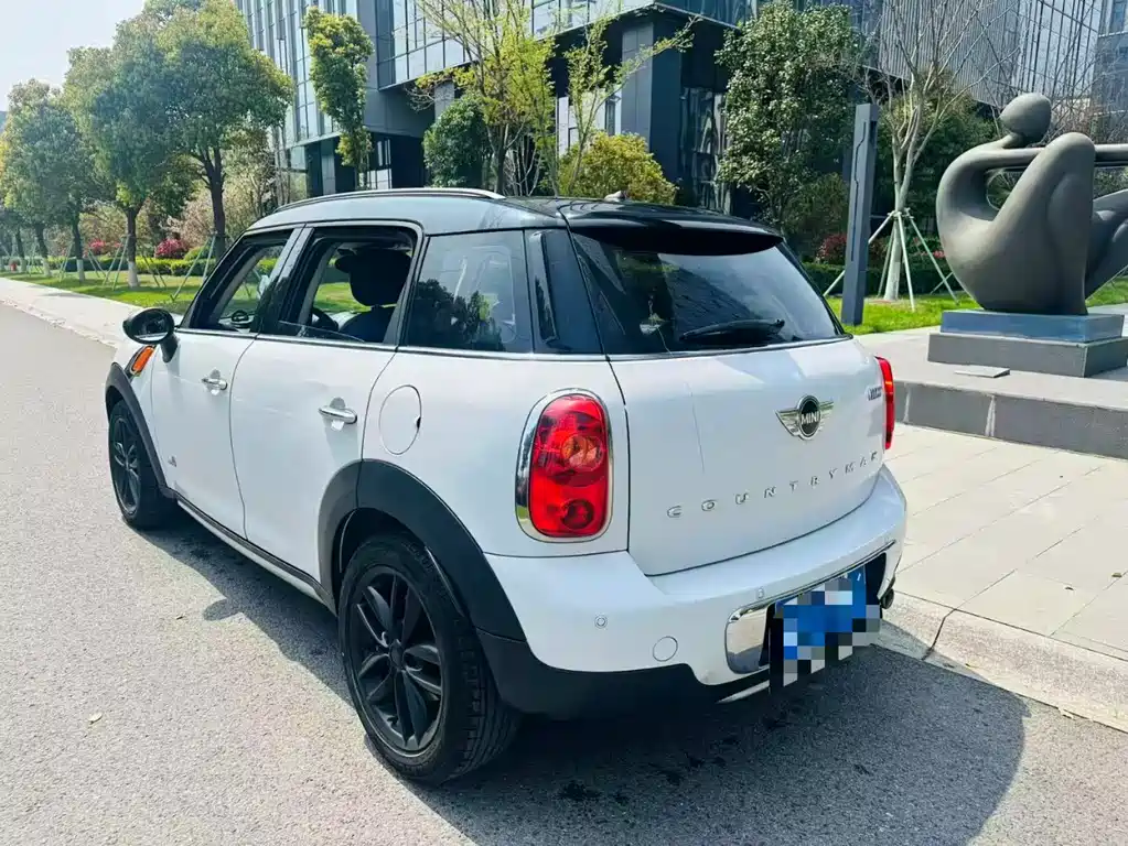 MINI Countryman 2016