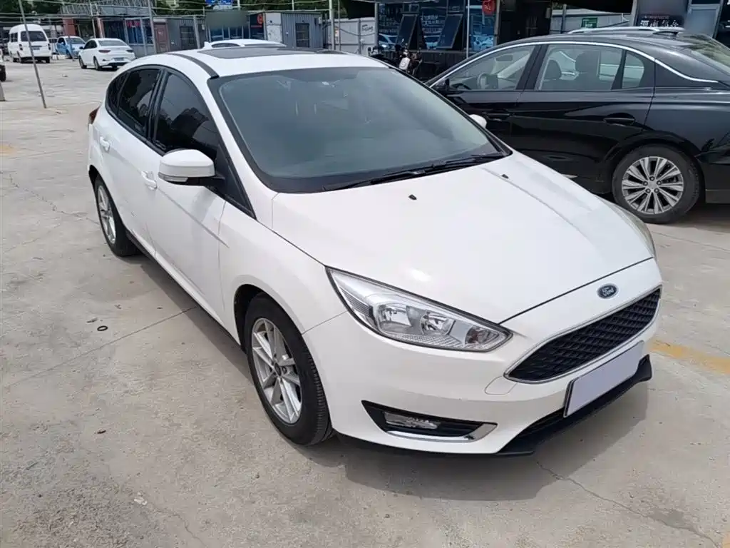 Ford Focus 2016 — фото 4