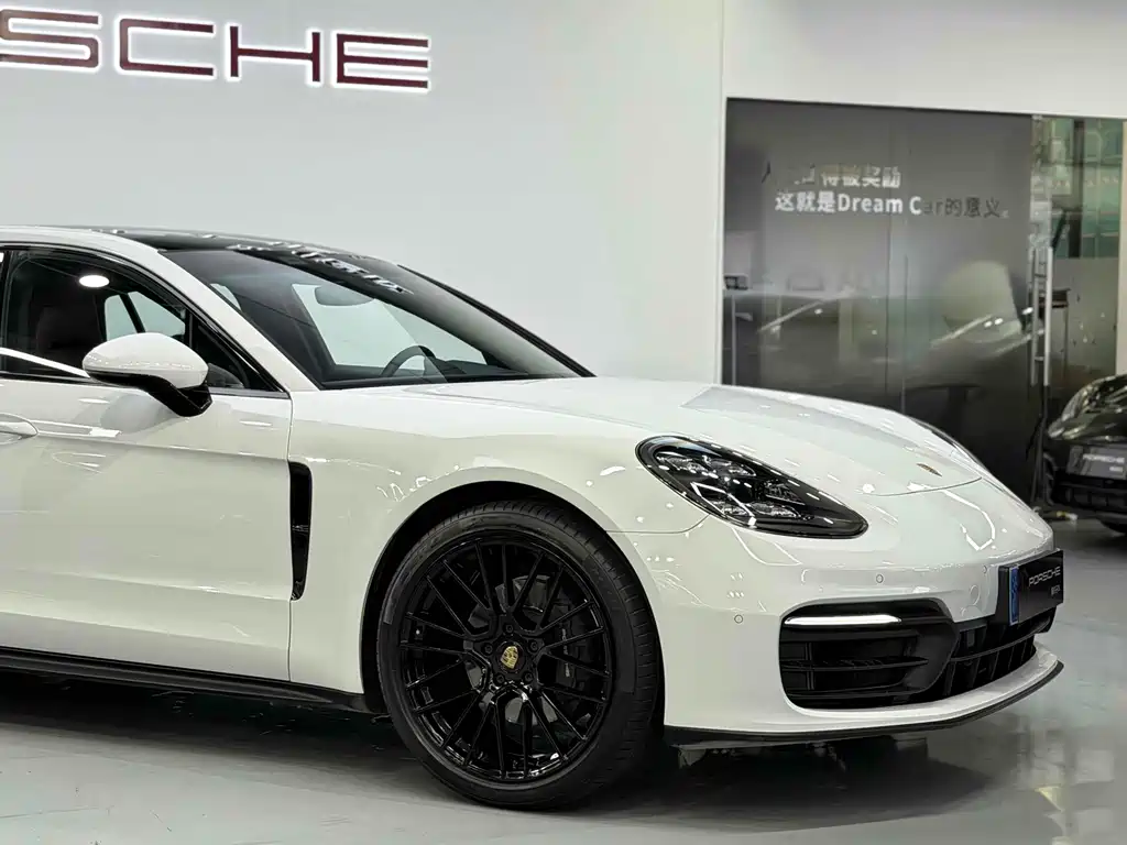Porsche Panamera 2023 — фото 27