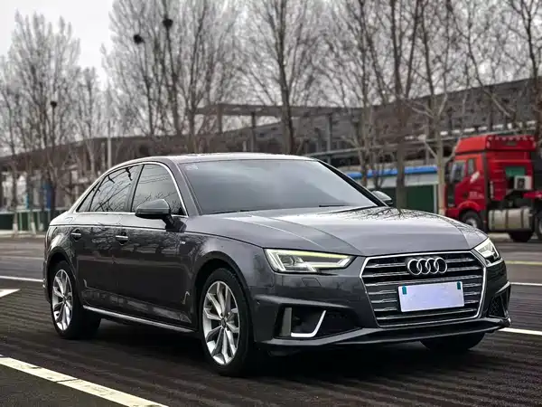Audi A4L 2019