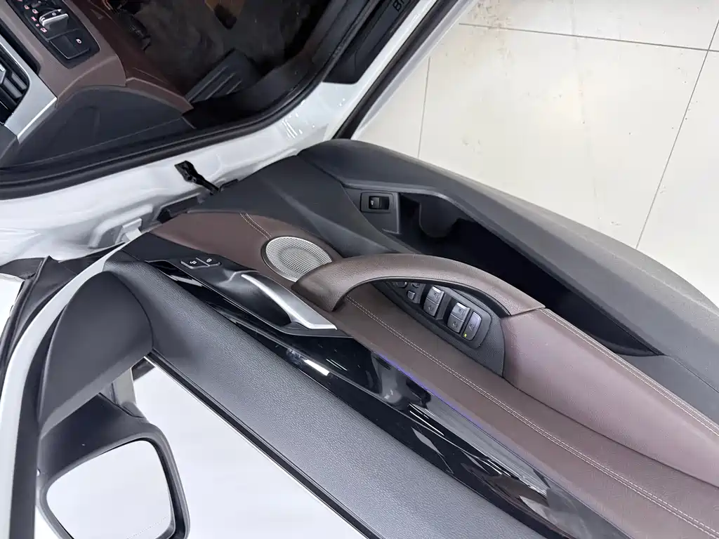 BMW X1 2022 — фото 19