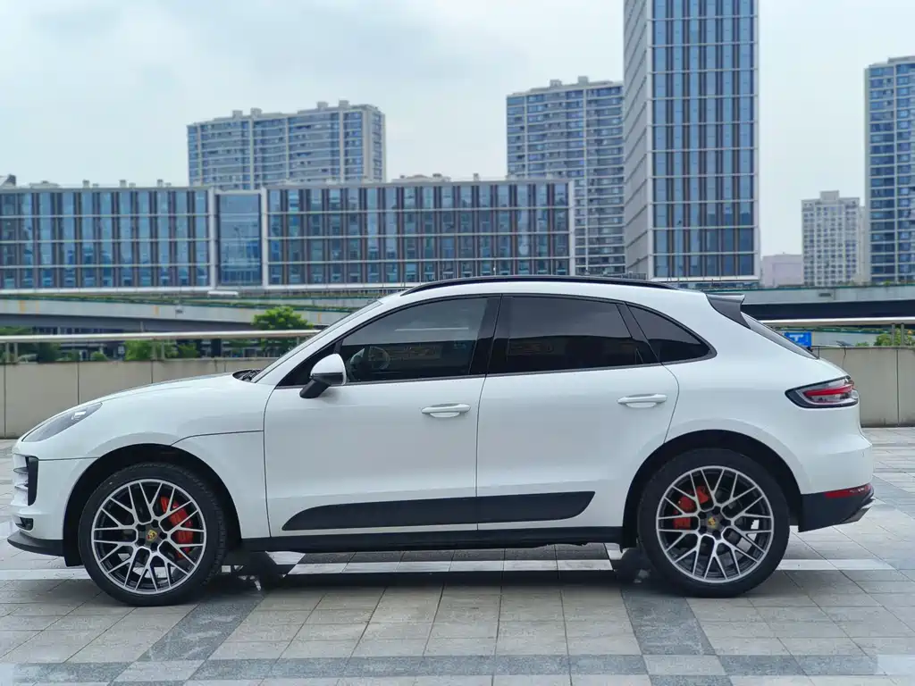 Porsche Macan 2021 — фото 12