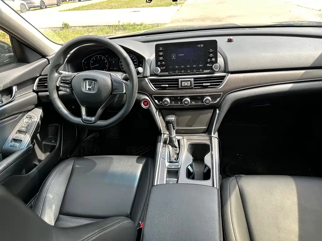 Honda Accord 2019 — фото 6
