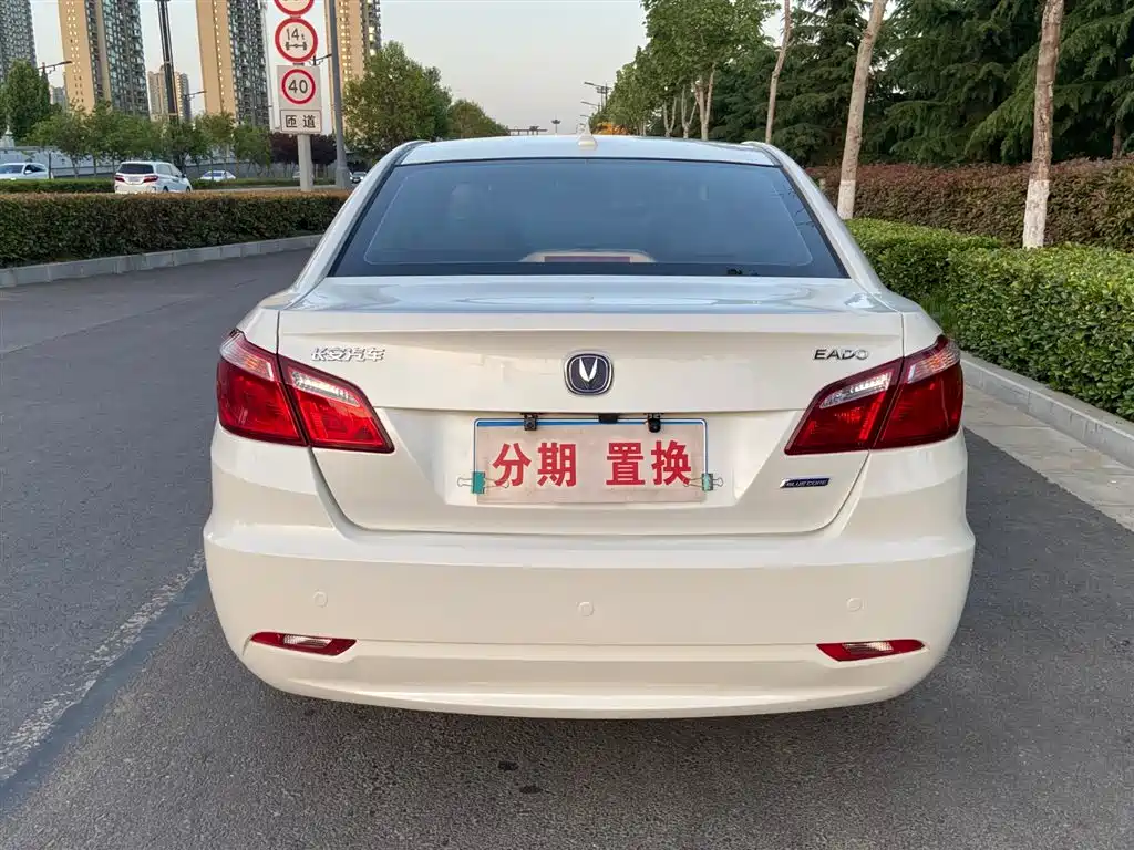 Changan Eado 2015 — фото 13