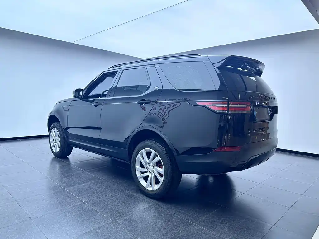 Land Rover Discovery 2019 — фото 9