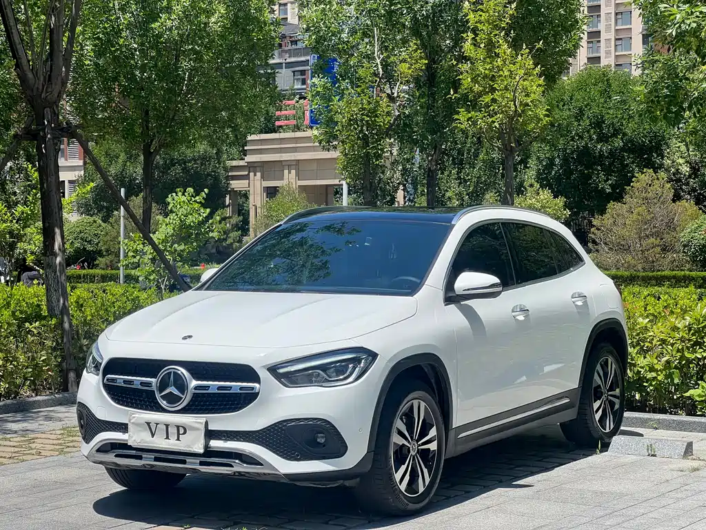 Mercedes-Benz GLA 2021 — фото 1