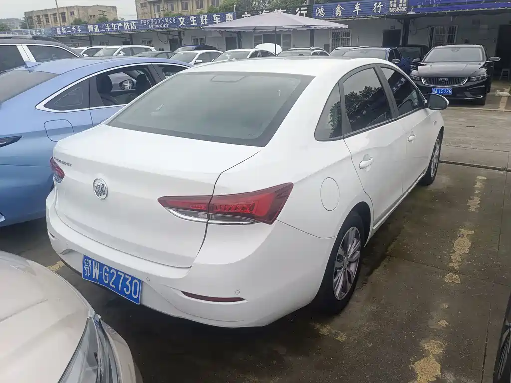 Buick Excelle 2022 — фото 15